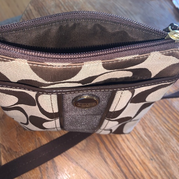 Coach over the shoulder bag/cross body bag - Picture 5 of 6